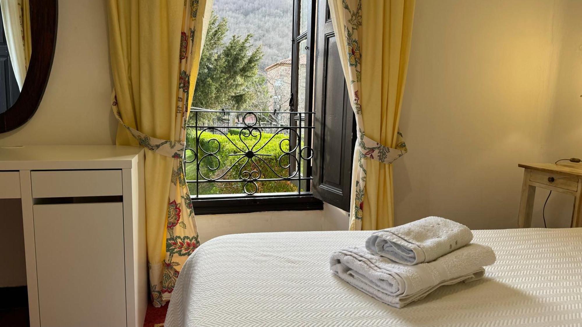 El Molino De Cicera Guest House ภายนอก รูปภาพ